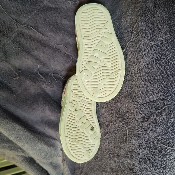 Limited edition Native Jefferson girl sandals - Picture 7 of 7